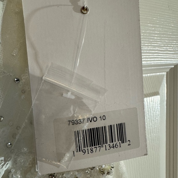 Graceful Mesh Overlay Party Dress by Mac Duggal NWT Style 79337 - Picture 6 of 11